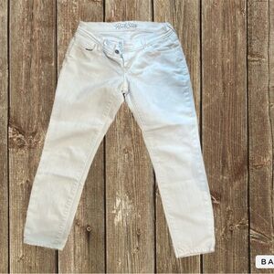 Old Navy Rockstar white jeans size 6
